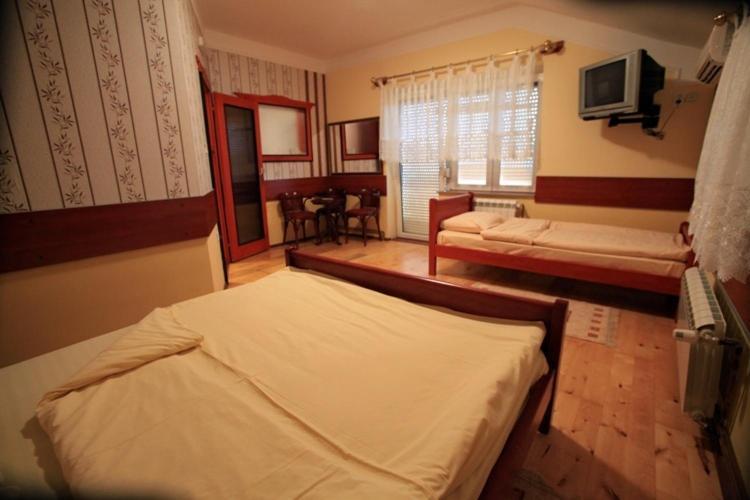 Hotel Dunav Сремски-Карловци Номер фото